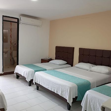 Hotel Exito Barranquilla Баранкила Екстериор снимка