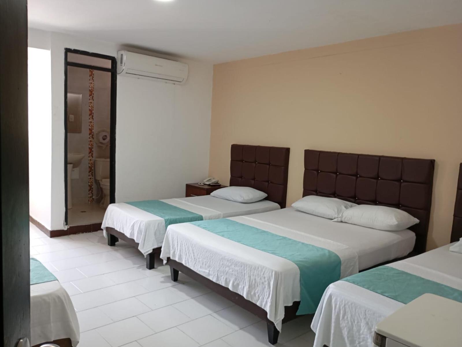 Hotel Exito Barranquilla Баранкила Екстериор снимка